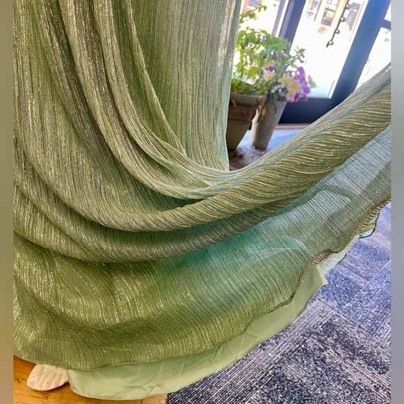 Mint shimmery size 14 NWT by Allure Bridal - Picture 3 of 4